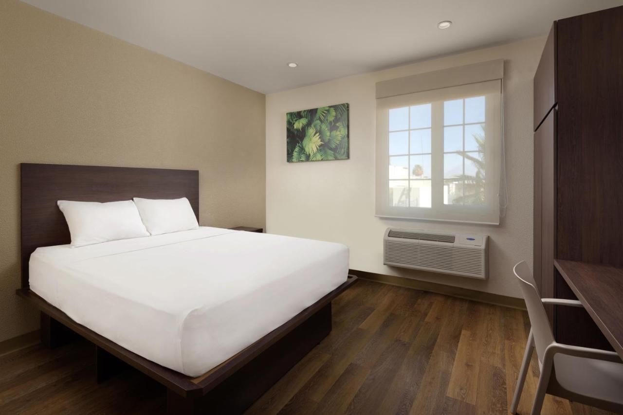 Extended Suites Mexicali Catavina Exterior photo
