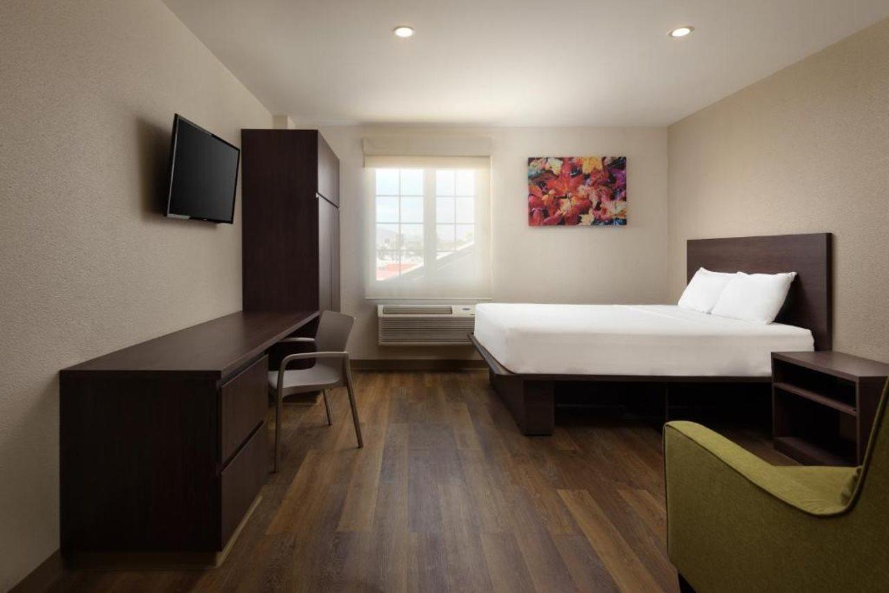Extended Suites Mexicali Catavina Exterior photo